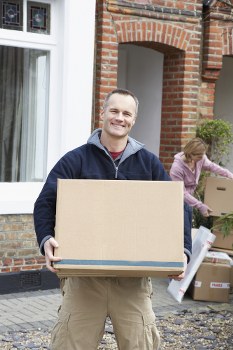 Moving van service in Greenwich for local home and business relocations