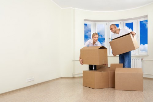 Residential and commercial packing and unpacking services in Greenwich