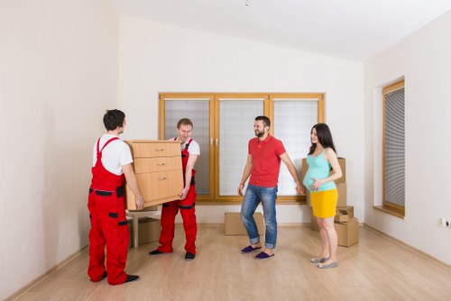 House moving service in Greenwich with local street access and removal van