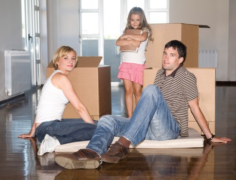 Packing and lifting support for a house removal in Greenwich